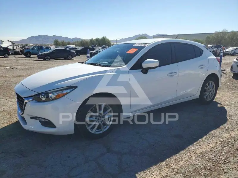 2017 Mazda 3 фото