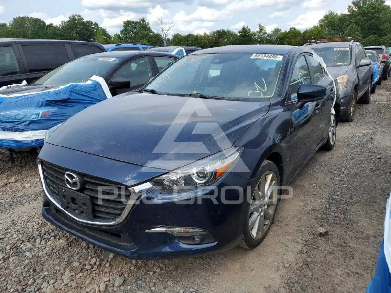 2017 Mazda 3 фото