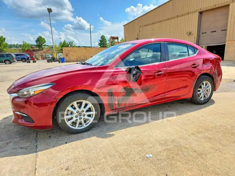 2017 Mazda 3 photo