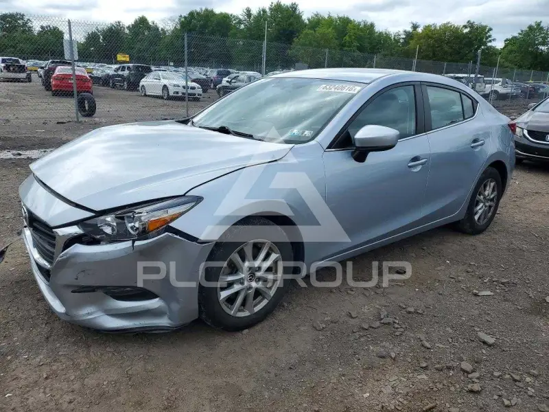 2017 Mazda 3 фото
