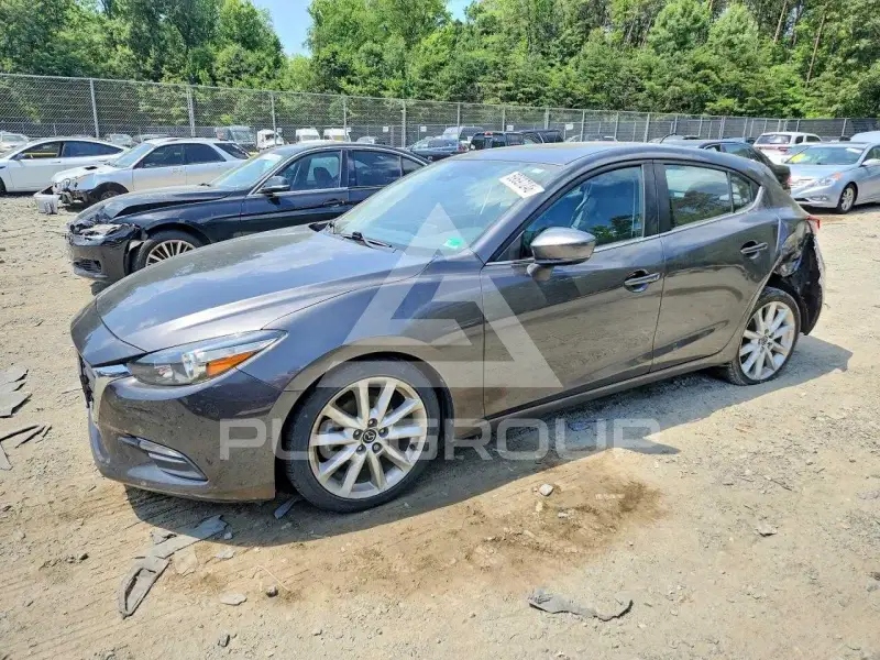2017 Mazda 3 фото