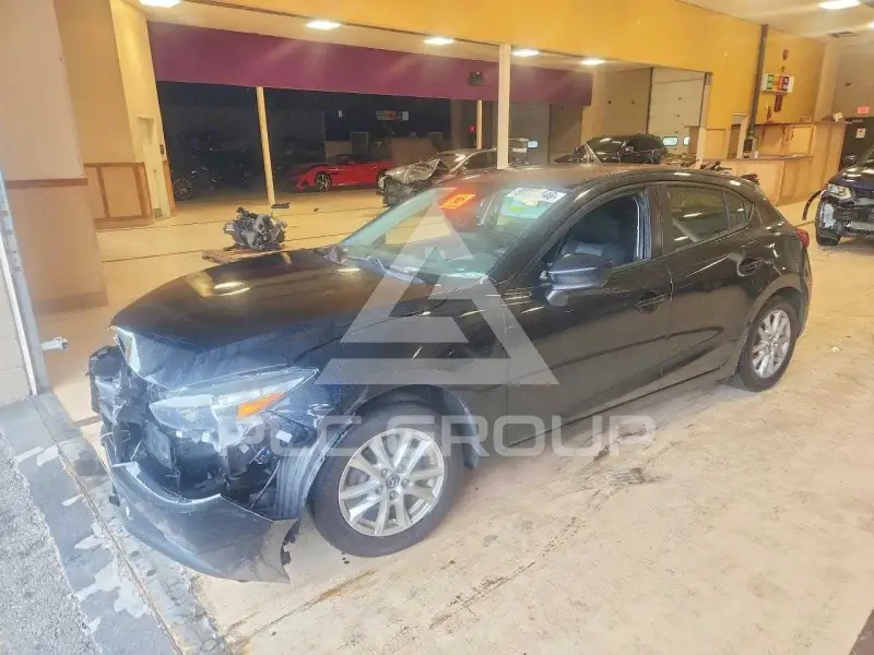 2017 Mazda 3 фото