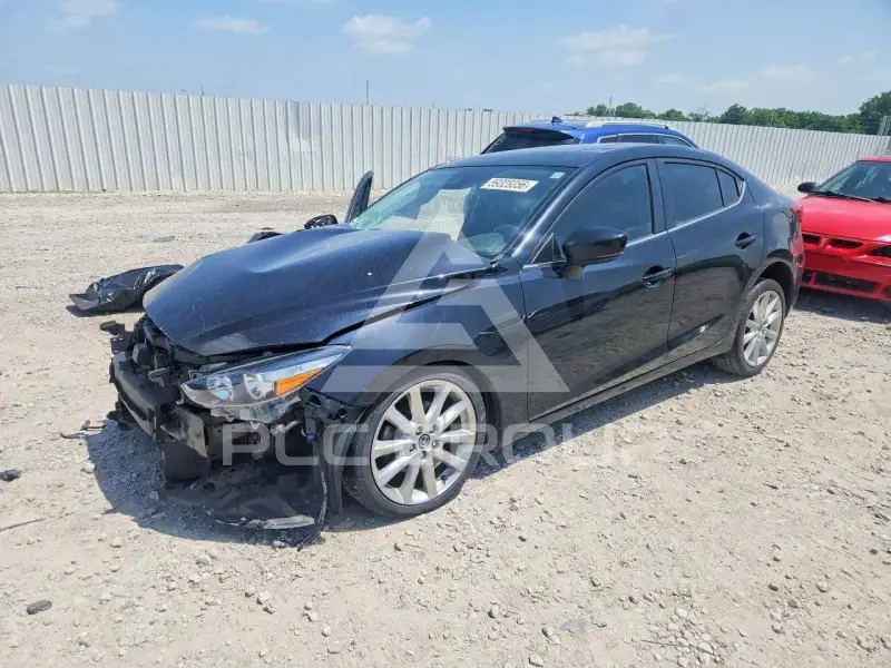 2017 Mazda 3 photo