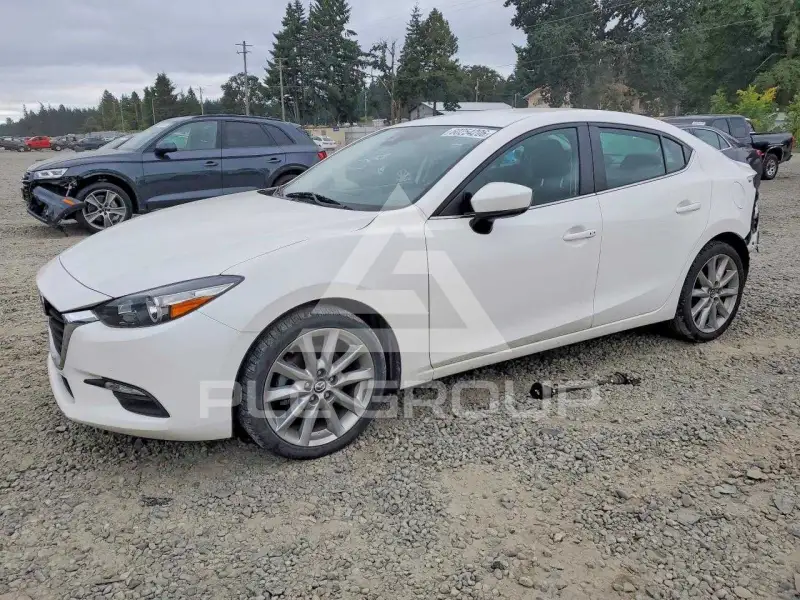 2017 Mazda 3 фото
