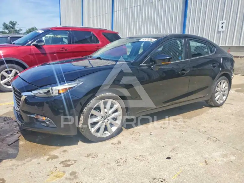 2017 Mazda 3 фото