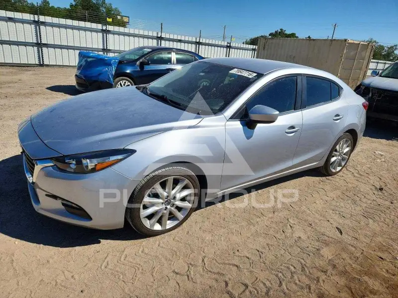 2017 Mazda 3 фото