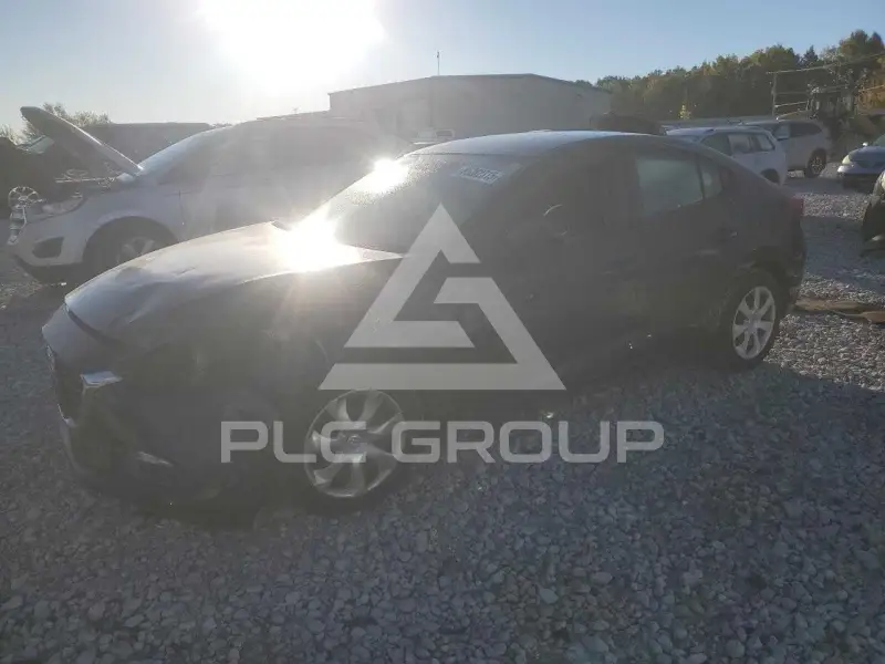 2017 Mazda 3 фото