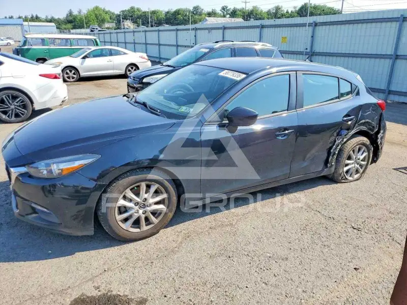 2017 Mazda 3 фото