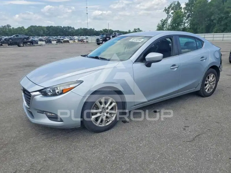 2017 Mazda 3 photo