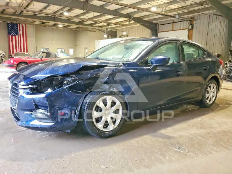2017 Mazda 3 photo