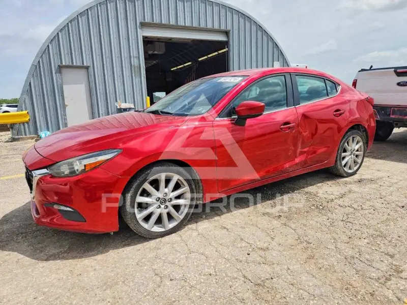 2017 Mazda 3 photo