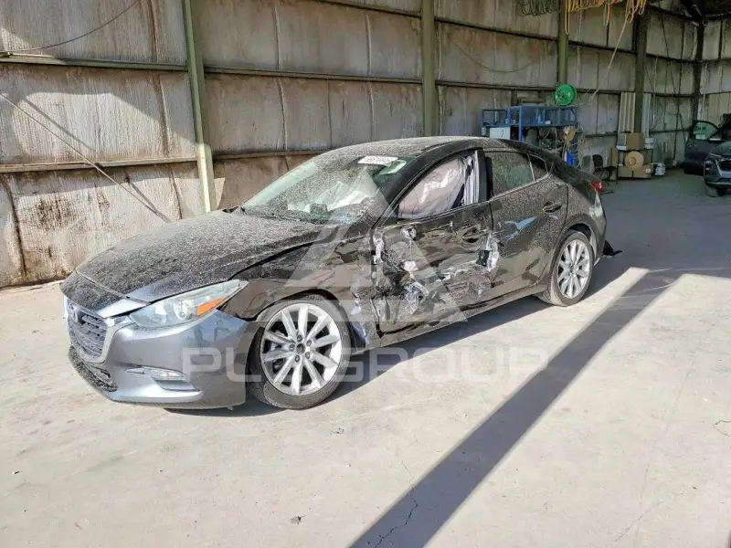 2017 Mazda 3 фото