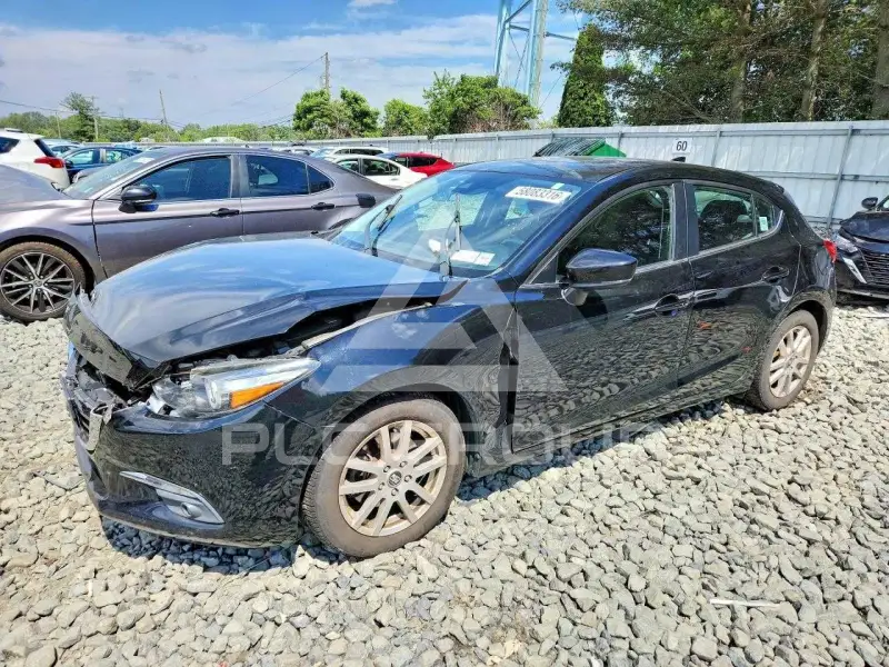 2017 Mazda 3 фото