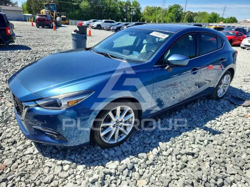 2017 Mazda 3 фото