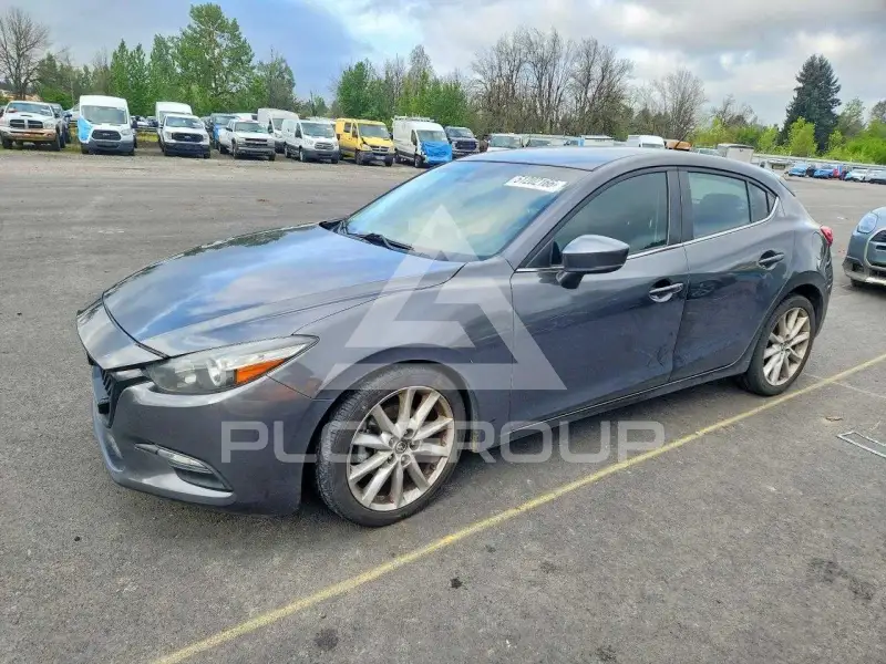 2017 Mazda 3 фото