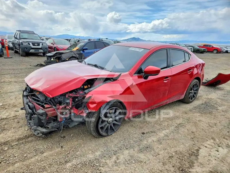 2017 Mazda 3 photo