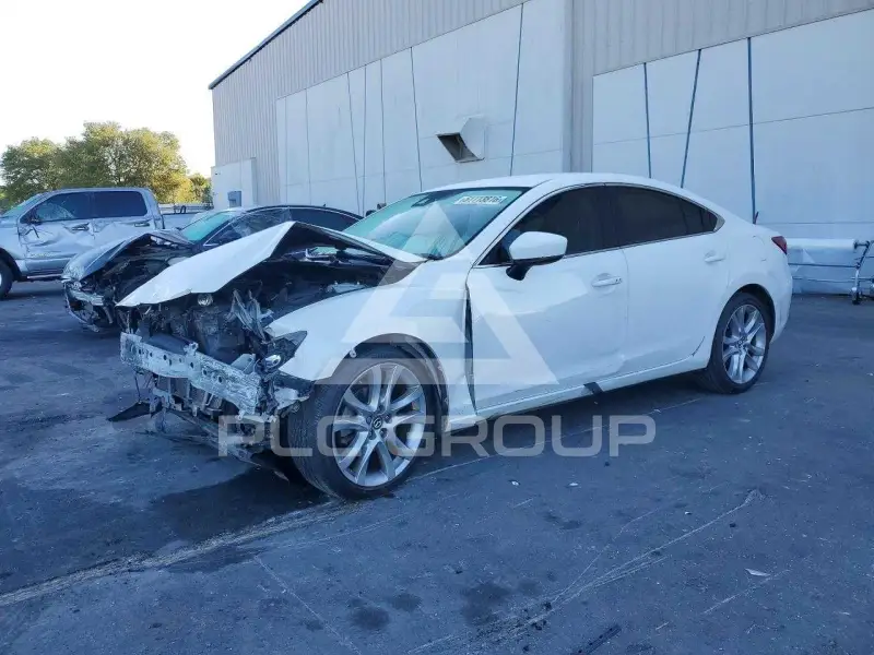 2017 Mazda 6 photo