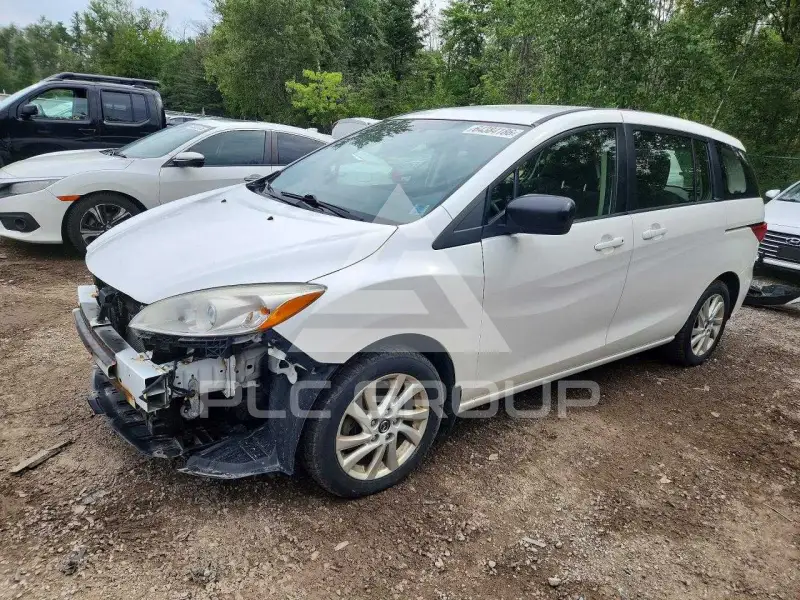 2017 Mazda 5 photo
