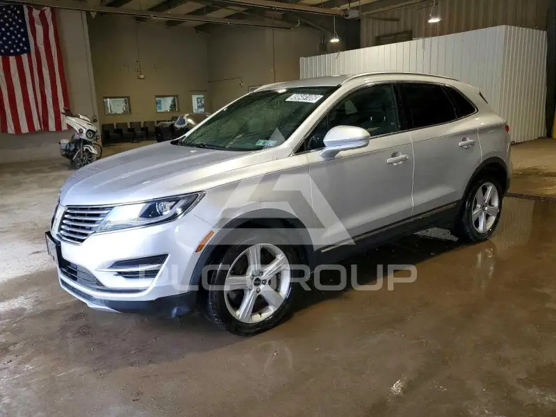 2017 Lincoln MKC photo
