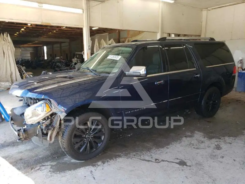 2017 Lincoln NAVIGATOR photo