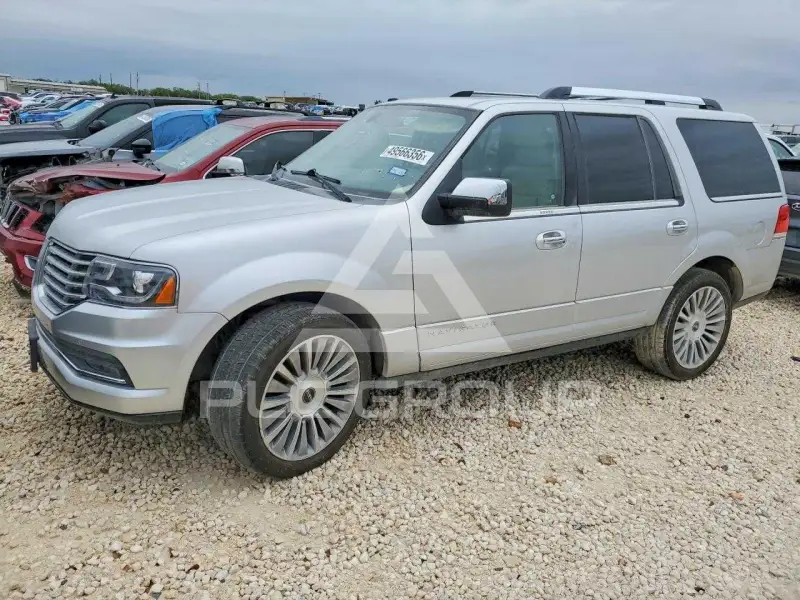 2017 Lincoln NAVIGATOR photo