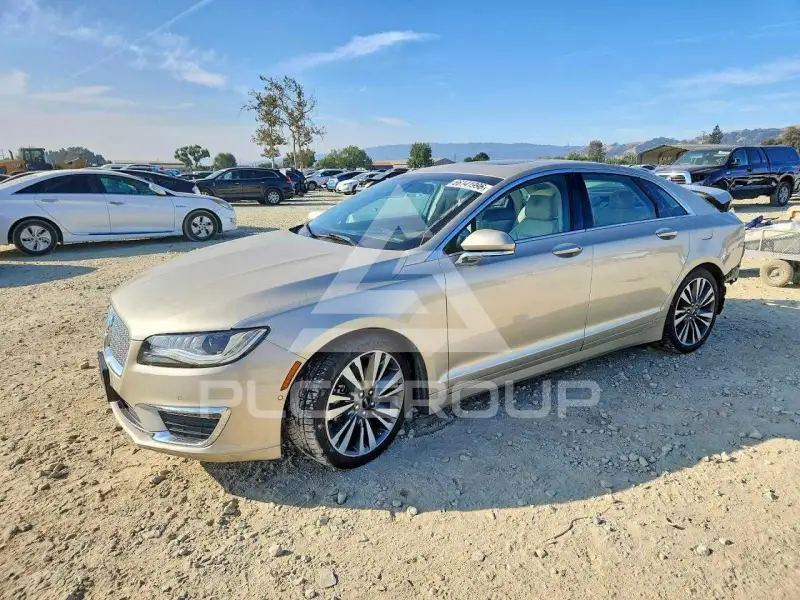 2017 Lincoln MKZ photo