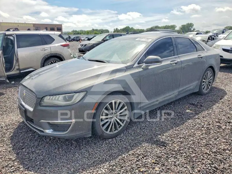2017 Lincoln MKZ photo