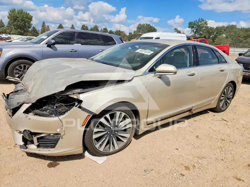 2017 Lincoln MKZ photo