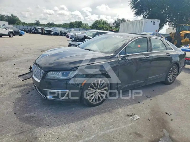 2017 Lincoln MKZ photo