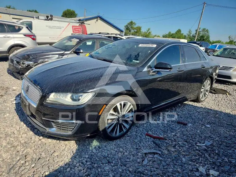 2017 Lincoln MKZ photo