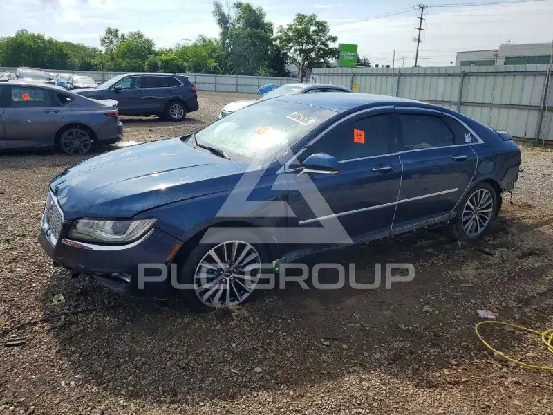 2017 Lincoln MKZ photo