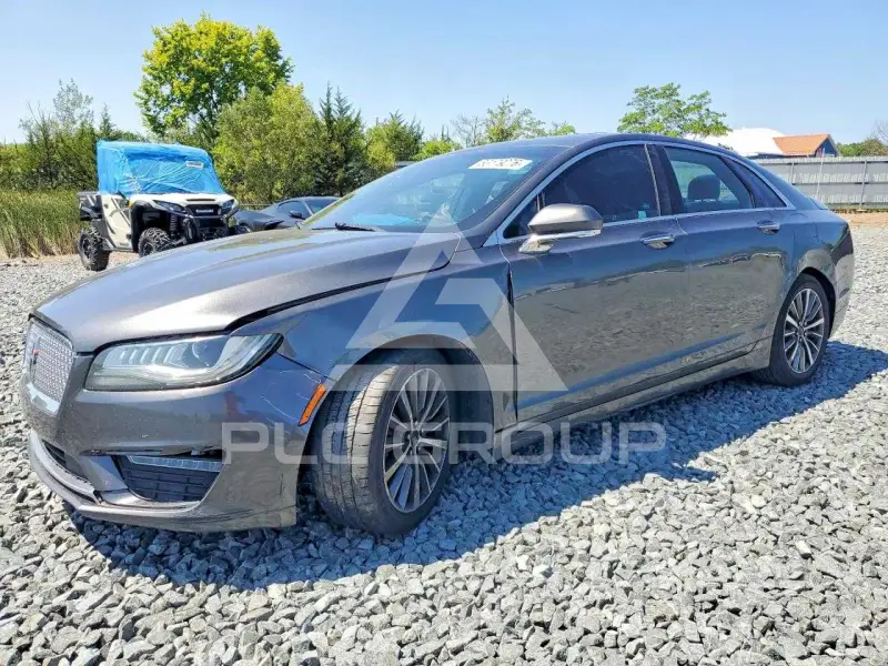 2017 Lincoln MKZ photo