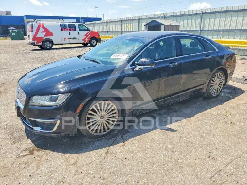 2017 Lincoln MKZ photo