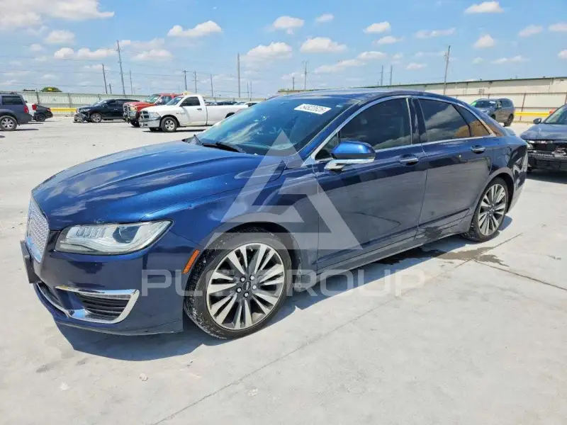 2017 Lincoln MKZ photo