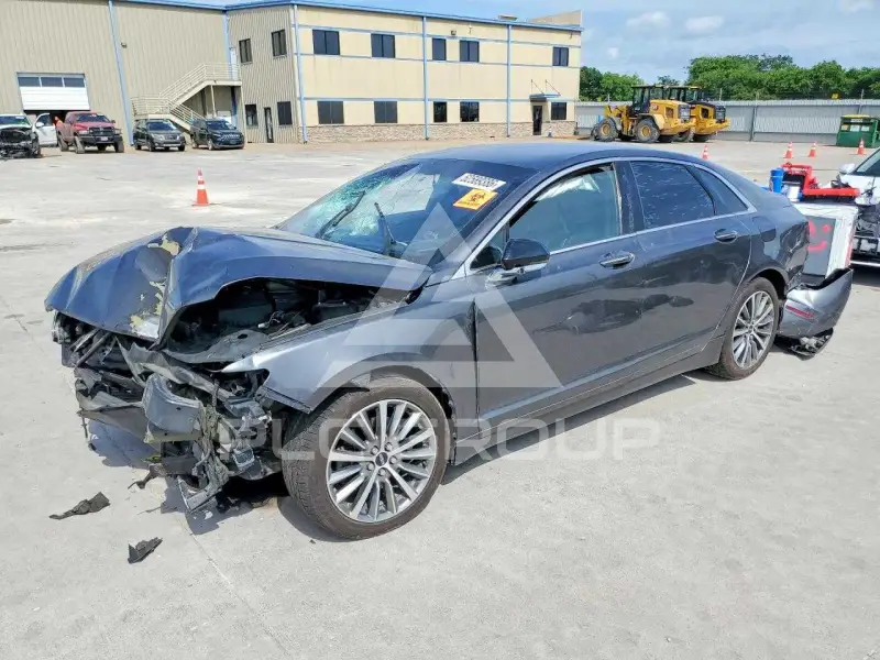 2017 Lincoln MKZ photo
