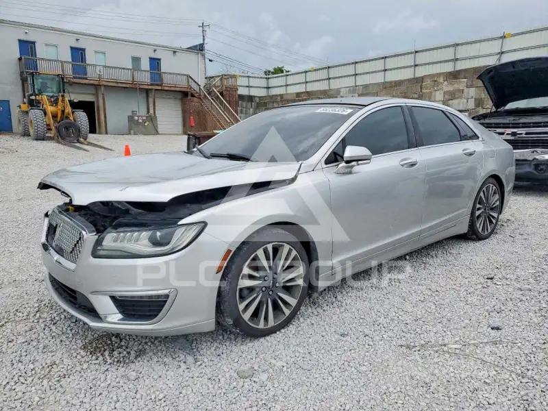 2017 Lincoln MKZ photo