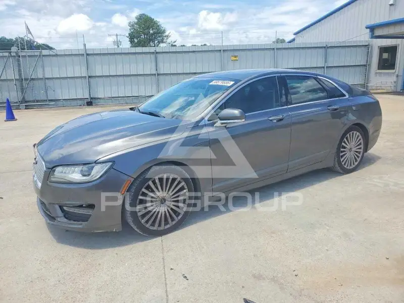 2017 Lincoln MKZ photo