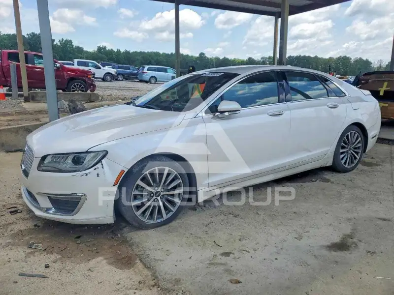 2017 Lincoln MKZ photo