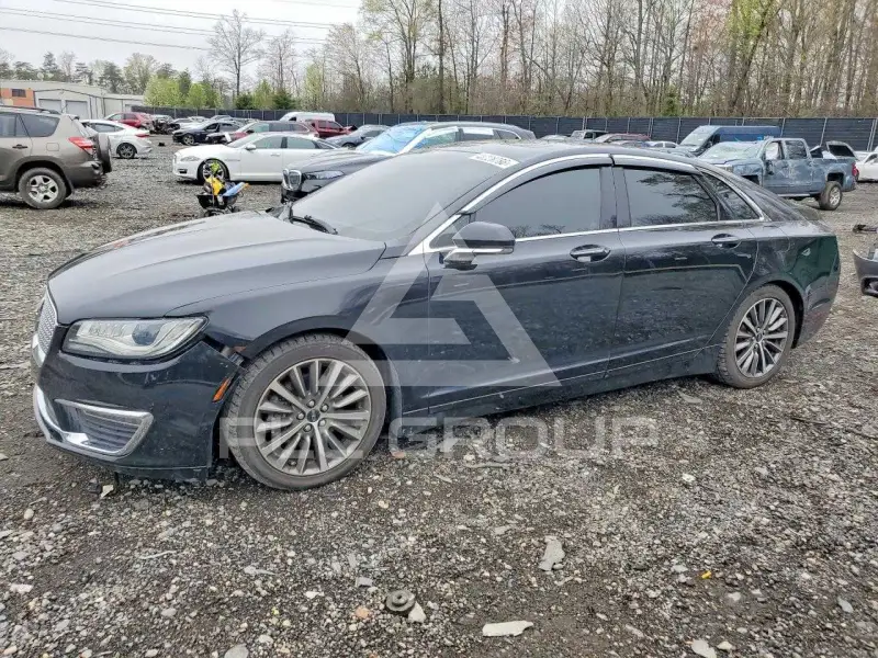 2017 Lincoln MKZ photo