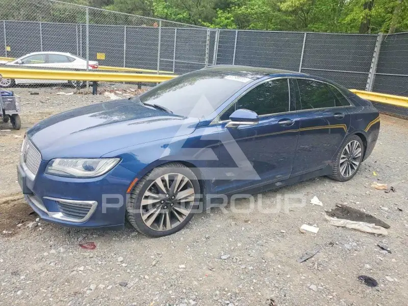 2017 Lincoln MKZ photo