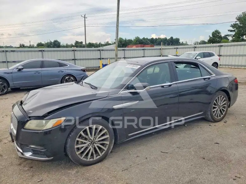 2017 Lincoln Continental photo