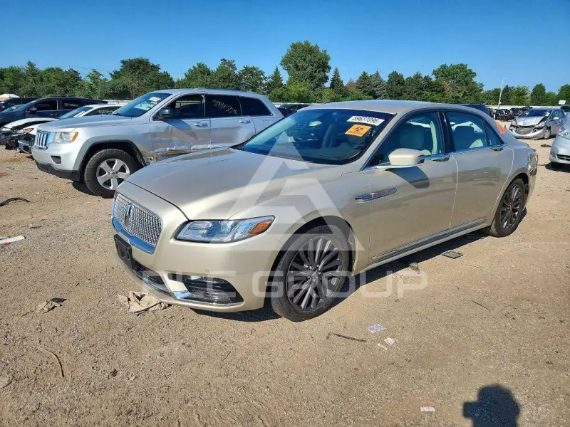 2017 Lincoln Continental photo