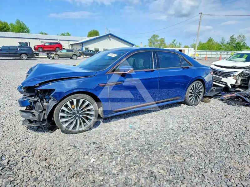 2017 Lincoln Continental фото