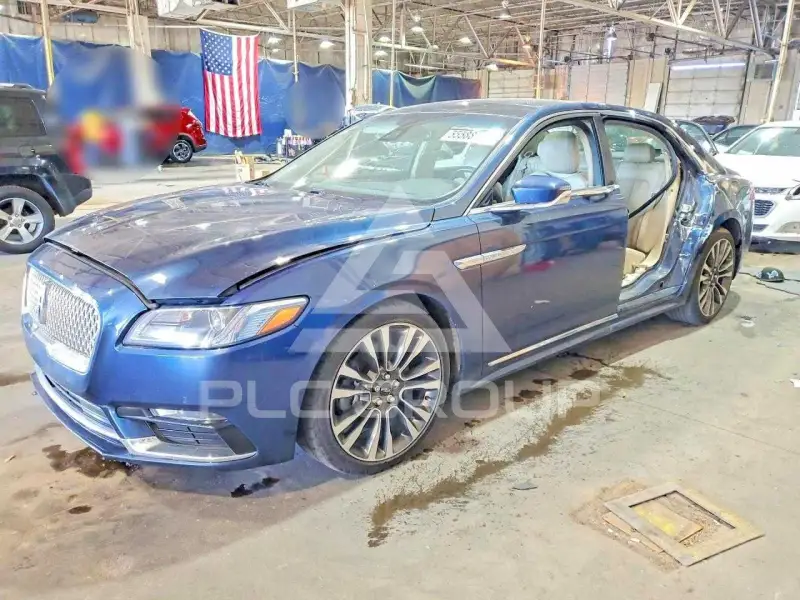 2017 Lincoln Continental photo