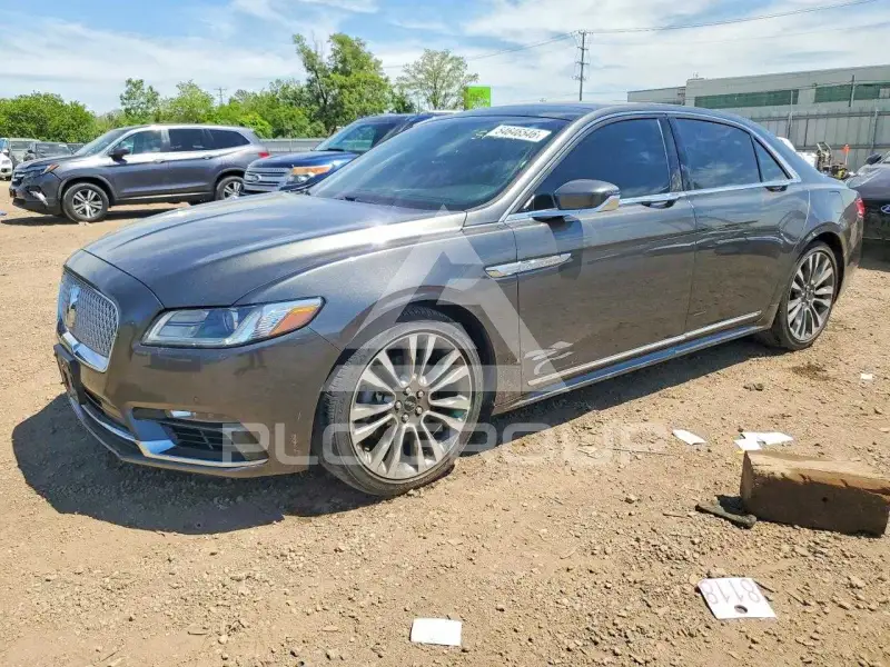 2017 Lincoln Continental photo