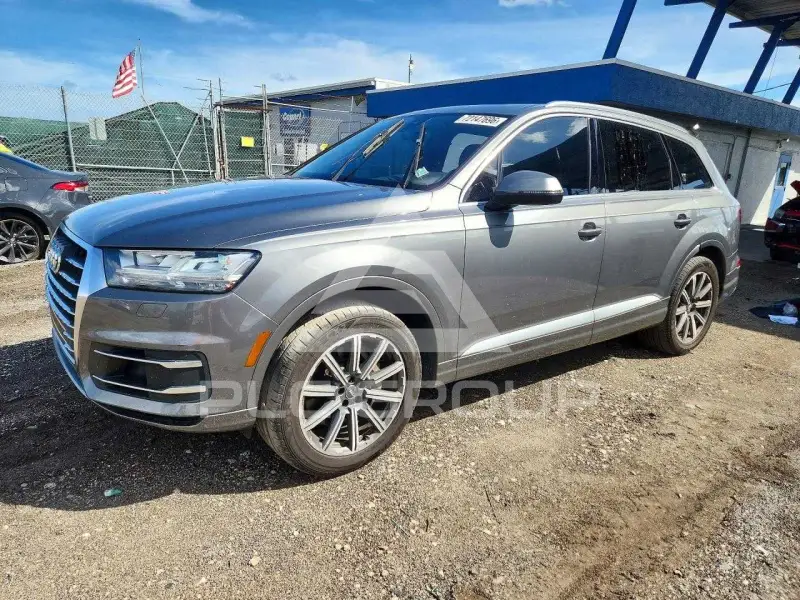 2017 Audi Q7 photo