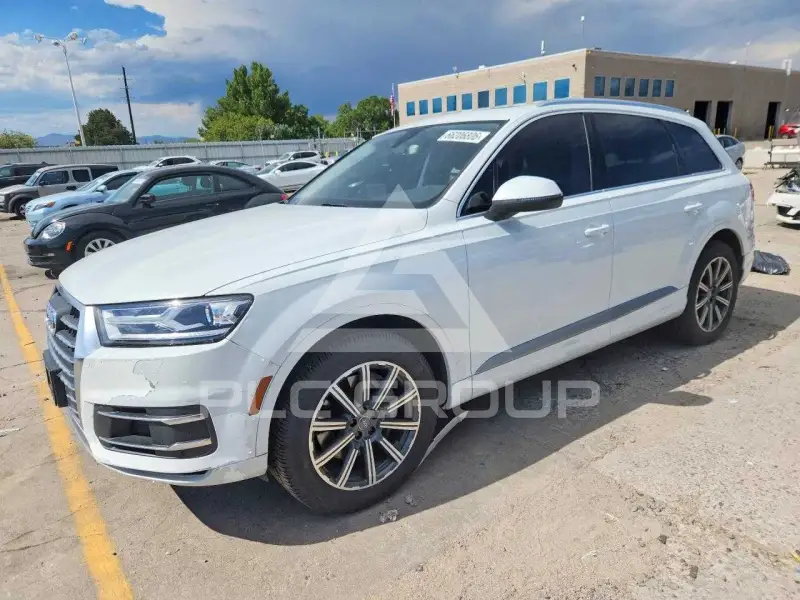 2017 Audi Q7 photo