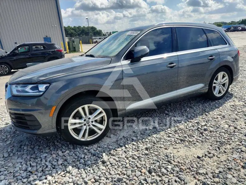 2017 Audi Q7 photo