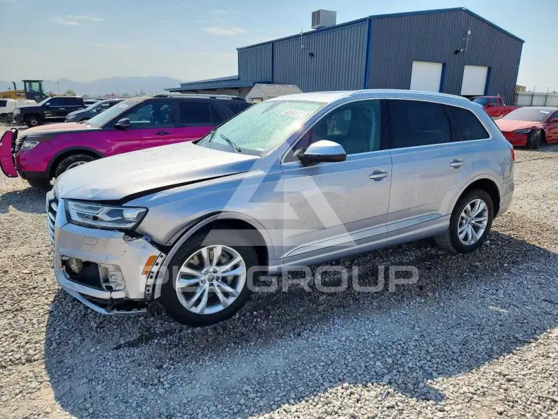 2017 Audi Q7 photo