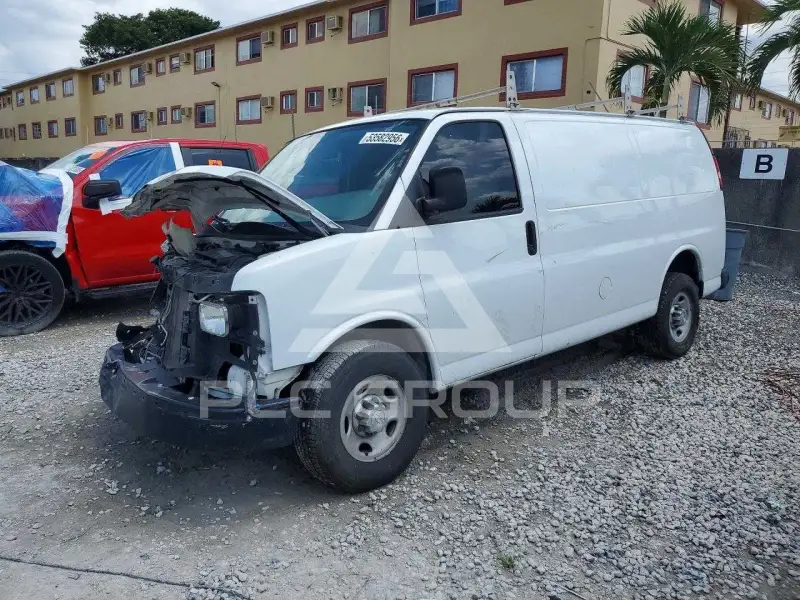 2017 Chevrolet Express фото